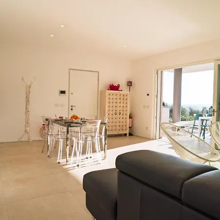 Garda Blue Luxury Appartement San Felice del Benaco