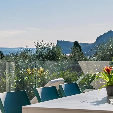 Garda Blue Luxury Appartement