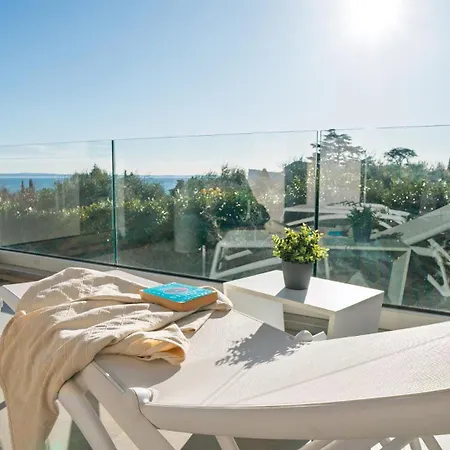 Garda Blue Luxury * San Felice del Benaco